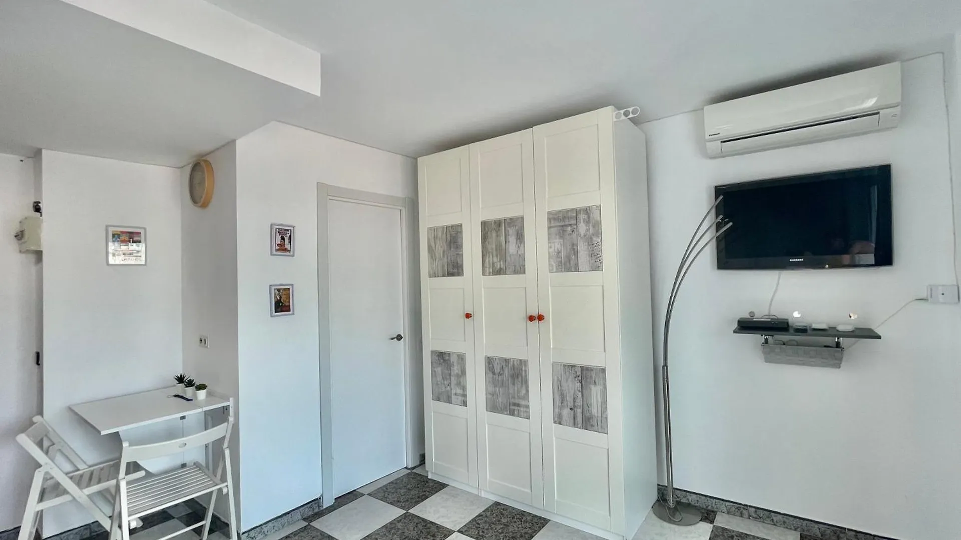 Lafrenchtouch - Coqueto Estudio Terraza Con Vistas Torremolinos Lägenhet